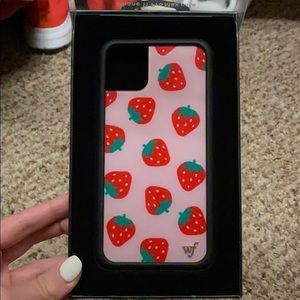 Wildflower Strawberry Case
